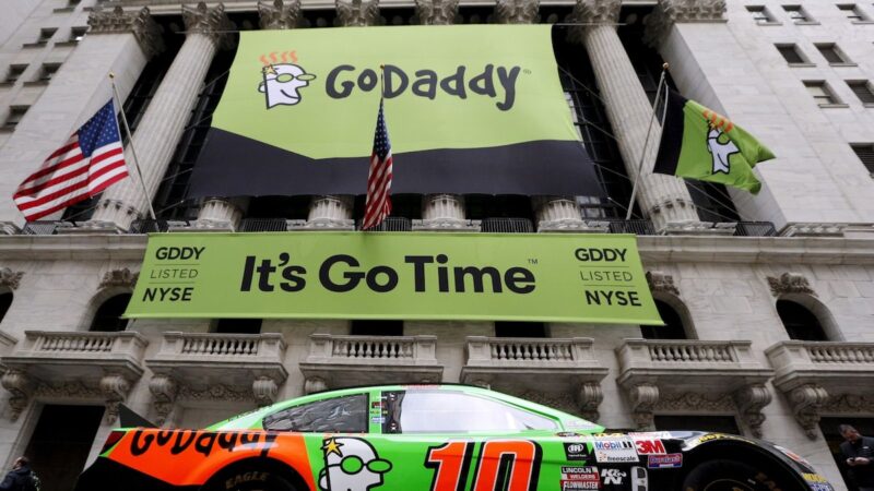 GoDaddy falls prey to phishing attack, personal details of 1.2 million users exposed