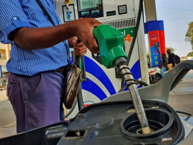 Petrol, diesel prices on November 17: Fuel rates unchanged for 13th straight day