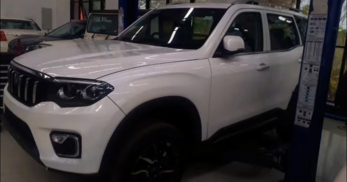 All-new Mahindra Scorpio spied at dealership: Fresh images & walkaround video