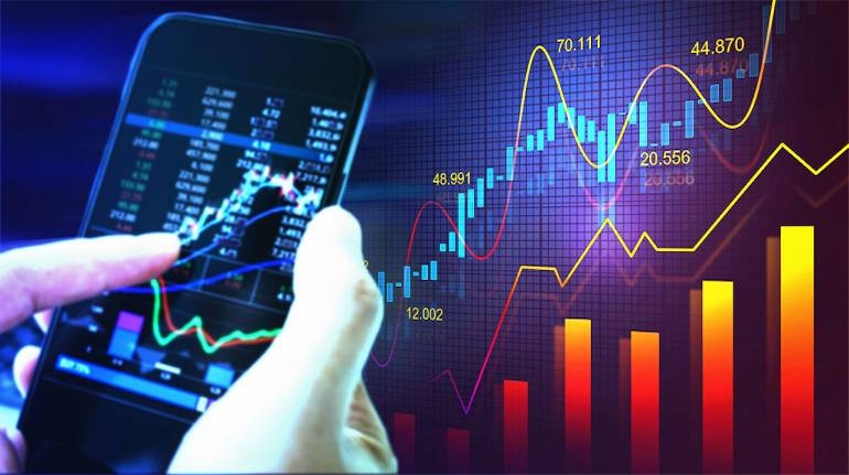 Market LIVE Updates: Indices trade lower with Nifty below 17,900; RIL, ICICI Bank, Bajaj Finance most active